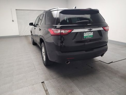 Used 2019 Chevrolet Traverse LT FWD image 6