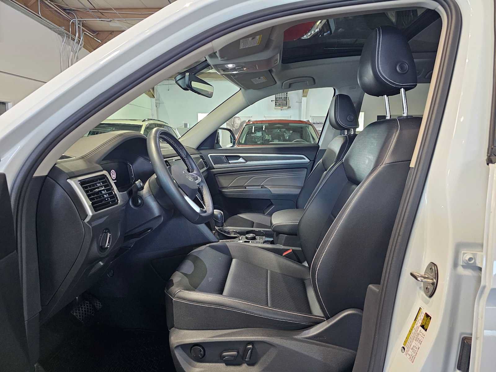 Used 2023 Volkswagen Atlas SE w/ Panoramic Sunroof Package AWD/4WD image 23