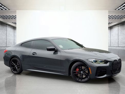 Used 2025 BMW M4 CS AWD/4WD image 2