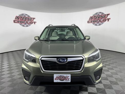 Used 2021 Subaru Forester Premium AWD/4WD image 2