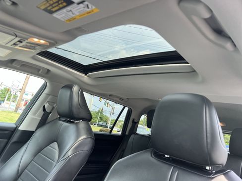 Used 2025 Toyota Highlander XLE AWD/4WD image 23