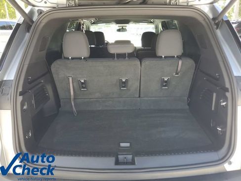 Used 2024 Chevrolet Traverse LS w/ Midnight/Sport Edition FWD image 9