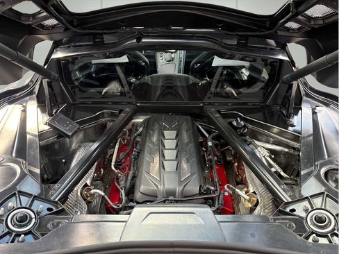 Used 2024 Chevrolet Corvette Stingray Premium Cpe w/ Z51 Performance Package image 11