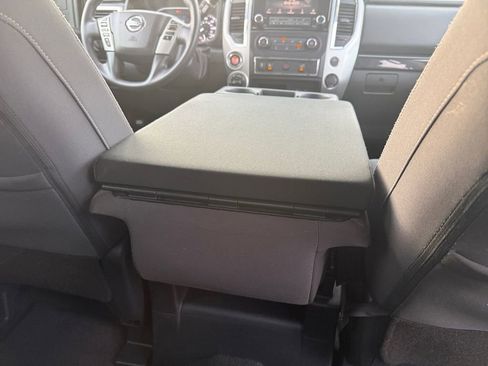 Used 2021 Nissan Titan SV w/ Accessory Utility Package image 29