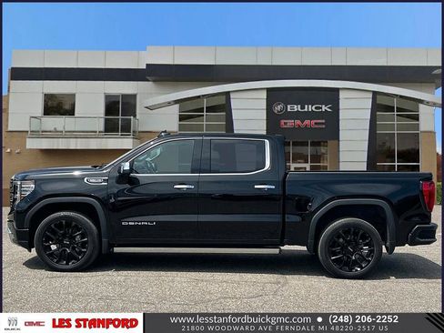 Used 2023 GMC Sierra 1500 Denali w/ Denali Reserve Package AWD/4WD image 2