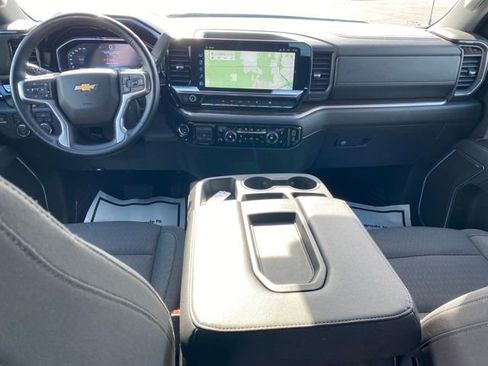 Certified 2025 Chevrolet Silverado 1500 LT AWD/4WD image 5
