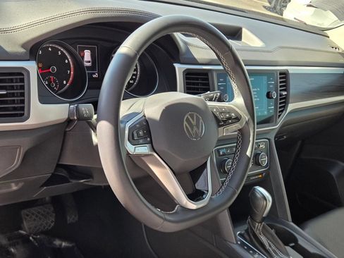 Used 2021 Volkswagen Atlas SE w/ Panoramic Sunroof Package FWD image 25