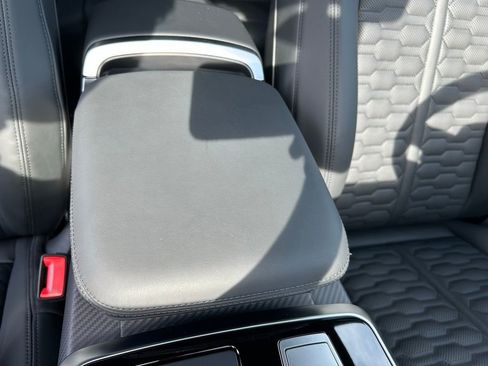 New 2025 Audi RS Q8 performance image 49