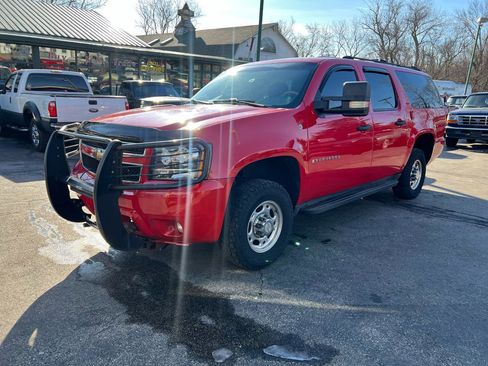 Used 2009 Chevrolet Suburban 2500 LS w/ Skid Plate Package AWD/4WD image 2