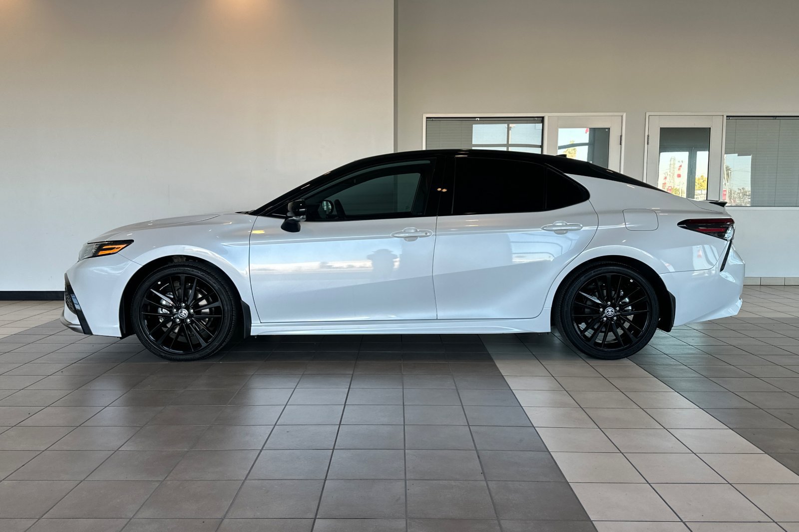Certified 2023 Toyota Camry XSE FWD image 7