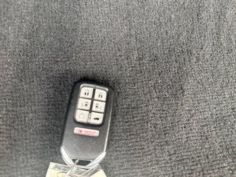 Used 2023 Honda Odyssey Touring image 44