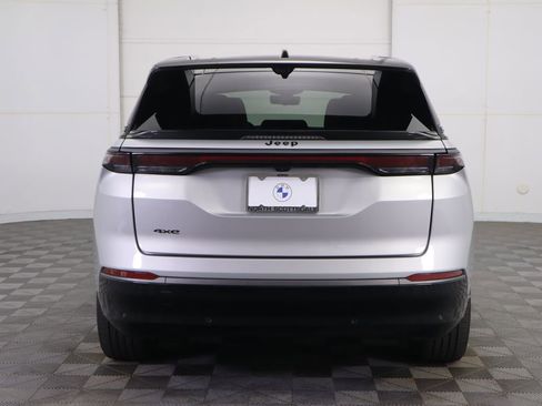 Used 2025 Jeep Wagoneer S Launch Edition image 6