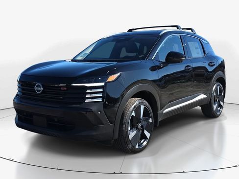 New 2026 Nissan Kicks SR image 9