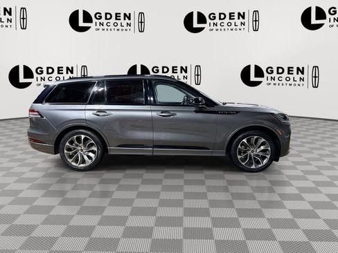 Used 2025 Lincoln Aviator 2WD w/ Jet Appearance Package image 9