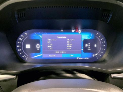 Certified 2023 Volvo XC60 B5 Core w/ Climate Package AWD/4WD image 13