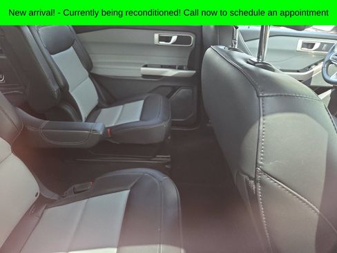 Used 2023 Ford Explorer XLT w/ Equipment Group 202A AWD/4WD image 9