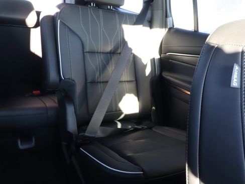 New 2026 Buick Enclave Avenir w/ Super Cruise Package image 12