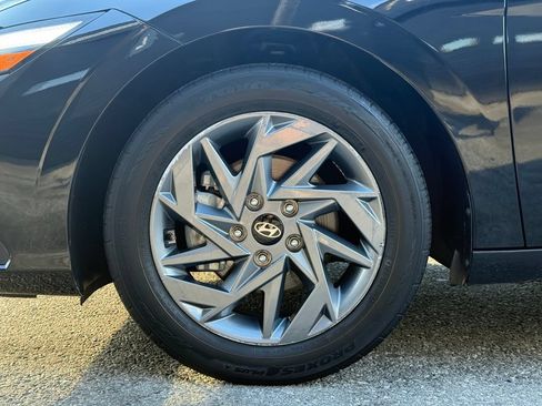 Used 2024 Hyundai Elantra SEL FWD image 10