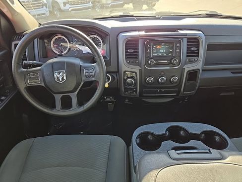 Used 2019 RAM 1500 Express image 18