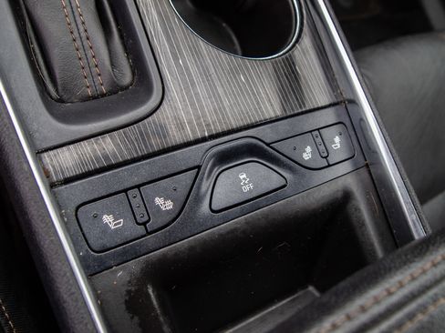 Used 2018 Chevrolet Impala Premier FWD image 21