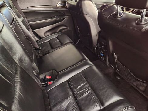 Used 2016 Jeep Grand Cherokee Limited image 32