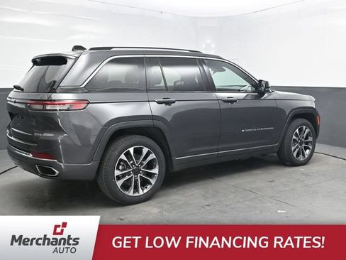 Used 2023 Jeep Grand Cherokee Overland AWD/4WD image 8