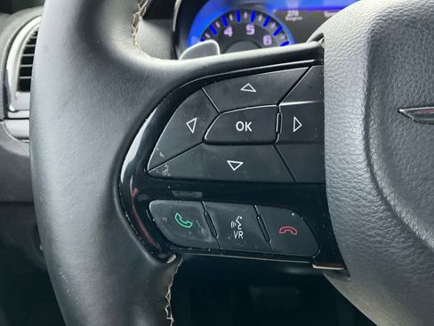 Used 2016 Chrysler 300 S image 19