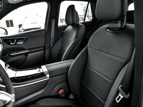 Certified 2025 Mercedes-Benz GLC 300 4MATIC image 14