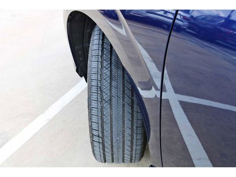 Used 2025 Nissan Murano Platinum w/ Cargo Package image 29