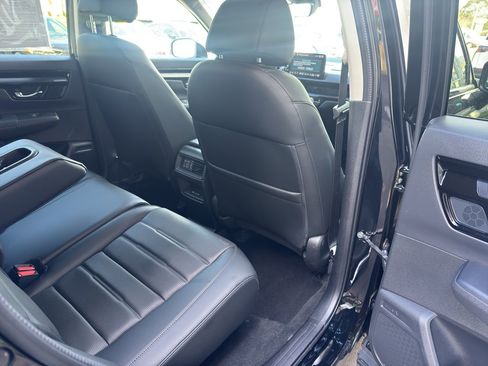 Used 2025 Honda CR-V EX-L image 17