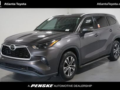 Used 2022 Toyota Highlander XLE