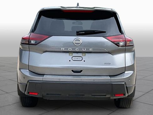 Used 2025 Nissan Rogue SV AWD/4WD image 5