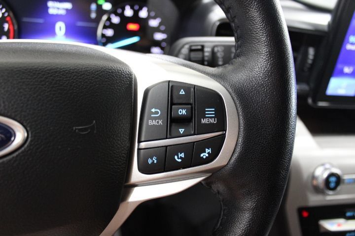 Used 2023 Ford Explorer XLT w/ Equipment Group 202A AWD/4WD image 41