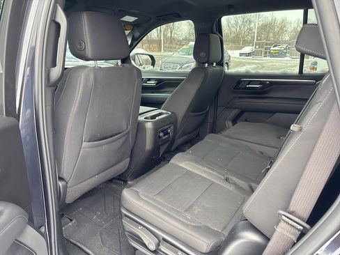 Used 2025 Chevrolet Tahoe LS image 9