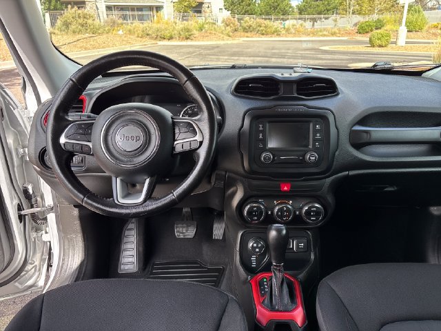 Used 2017 Jeep Renegade Trailhawk w/ Popular Equipment Group AWD/4WD image 16