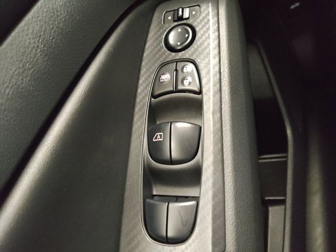 Used 2024 Nissan Altima 2.5 SV image 27