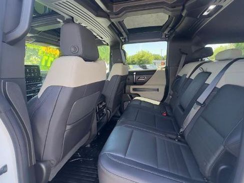 Used 2026 GMC Hummer EV SUV AWD/4WD image 8