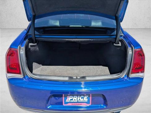 Used 2018 Chrysler 300 S AWD/4WD image 6