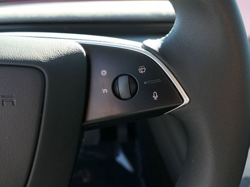 Used 2025 Tesla Model 3 Long Range image 16