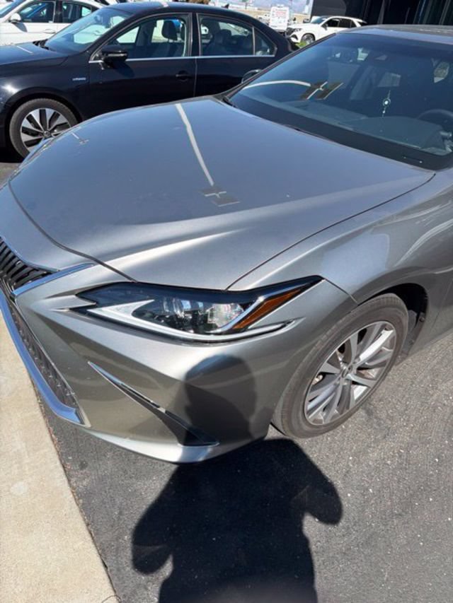 Used 2020 Lexus ES 350 FWD image 2
