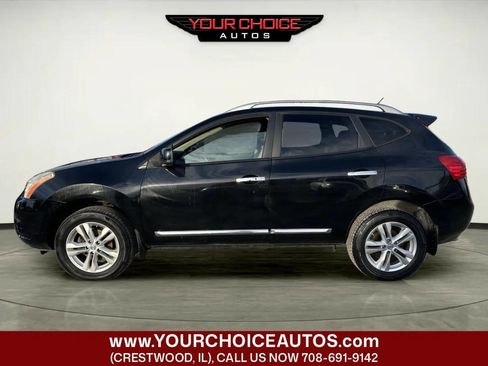 Used 2013 Nissan Rogue SV image 2