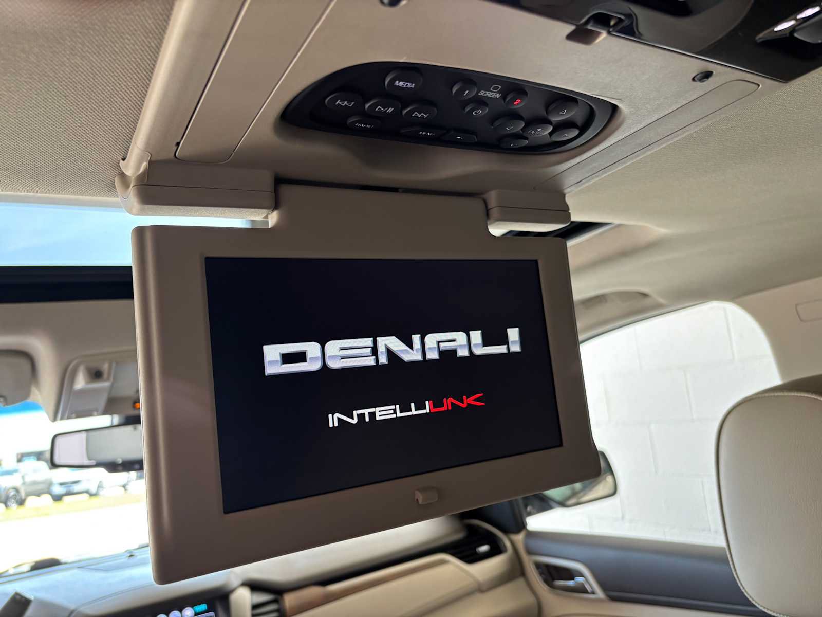 Used 2019 GMC Yukon Denali w/ Denali Ultimate Package AWD/4WD image 20