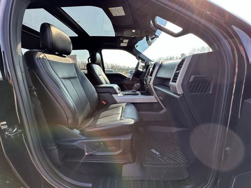 Used 2019 Ford F150 Lariat image 22