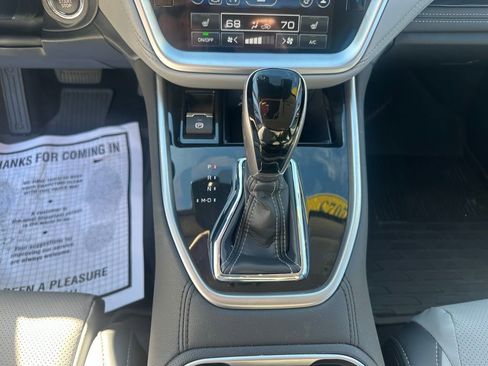 Used 2025 Subaru Outback Limited w/ Popular Package #2 image 32