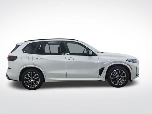 Certified 2025 BMW X5 M60i AWD/4WD image 6