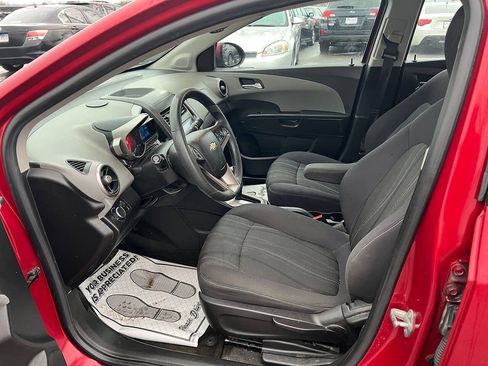 Used 2012 Chevrolet Sonic LT FWD image 9