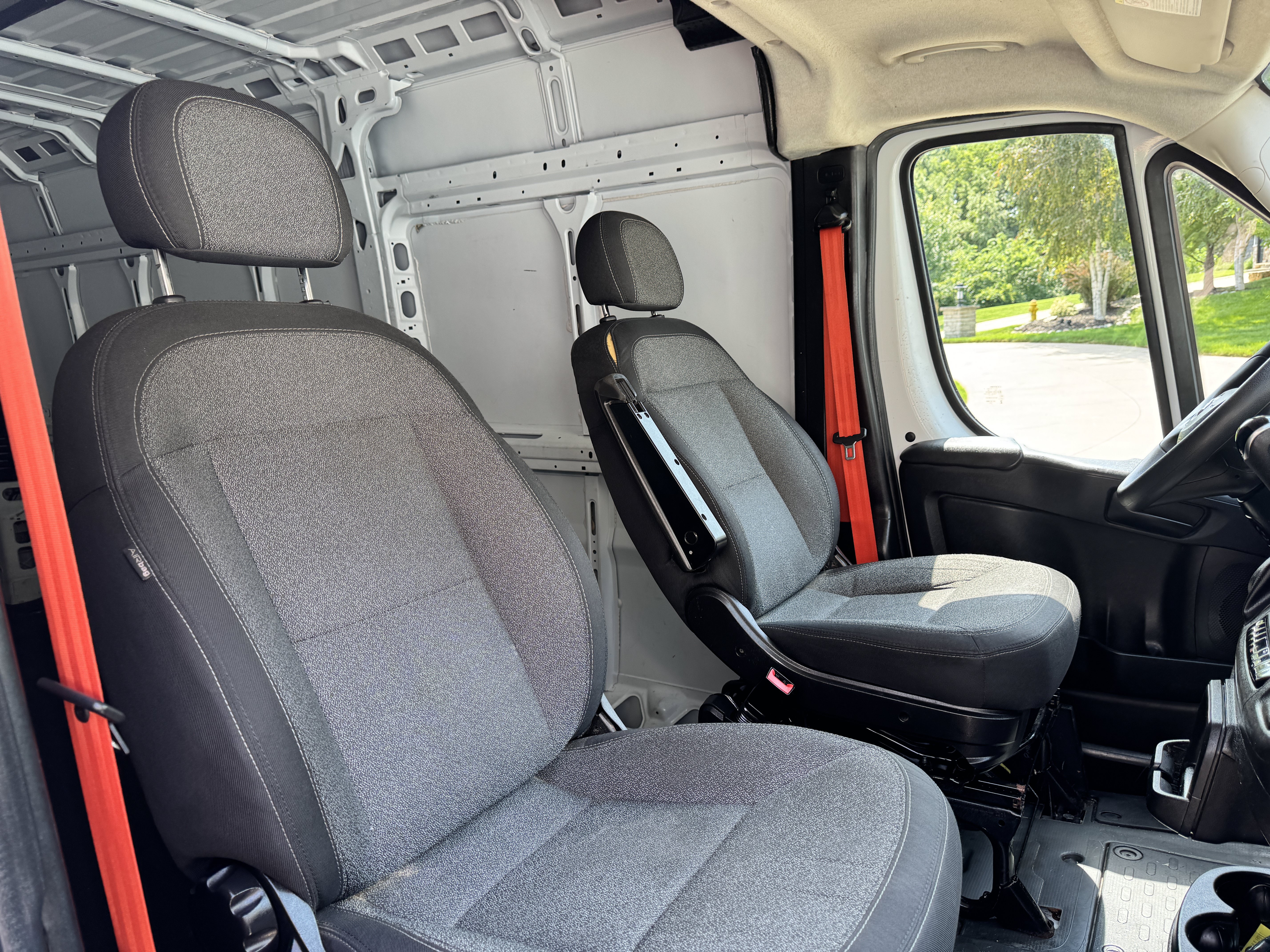Used 2023 RAM ProMaster 3500 w/ Driver Convenience Group FWD image 15