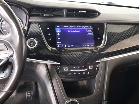 Used 2023 Cadillac XT6 Premium Luxury w/ Technology Package AWD/4WD image 5