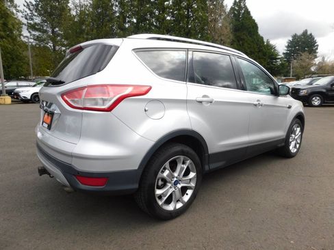 Used 2014 Ford Escape Titanium w/ Equipment Group 401A AWD/4WD image 3