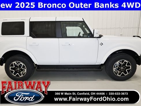 New 2025 Ford Bronco Outer Banks image 1